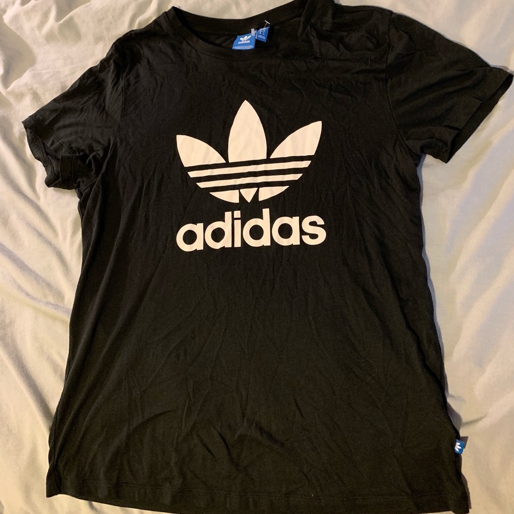 Black adidas trefoil logo t shirt